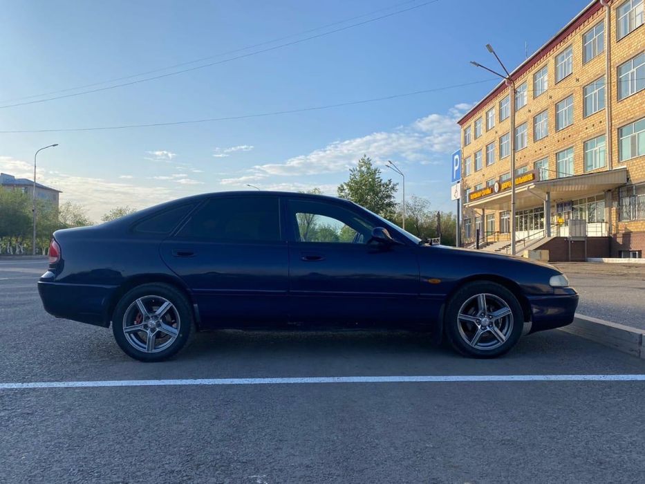 Mazda cronos 1995