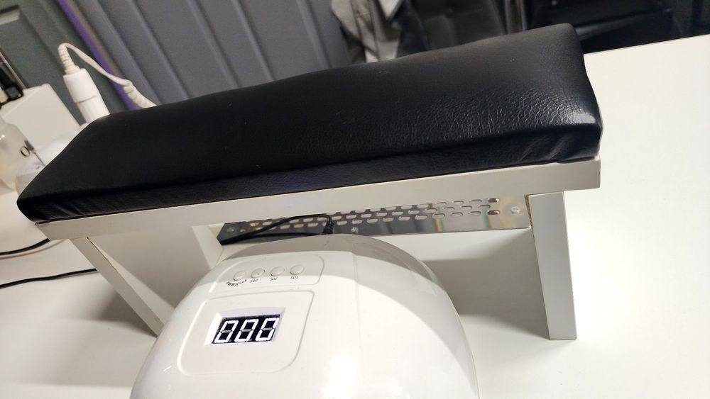 Подставка для маникюра