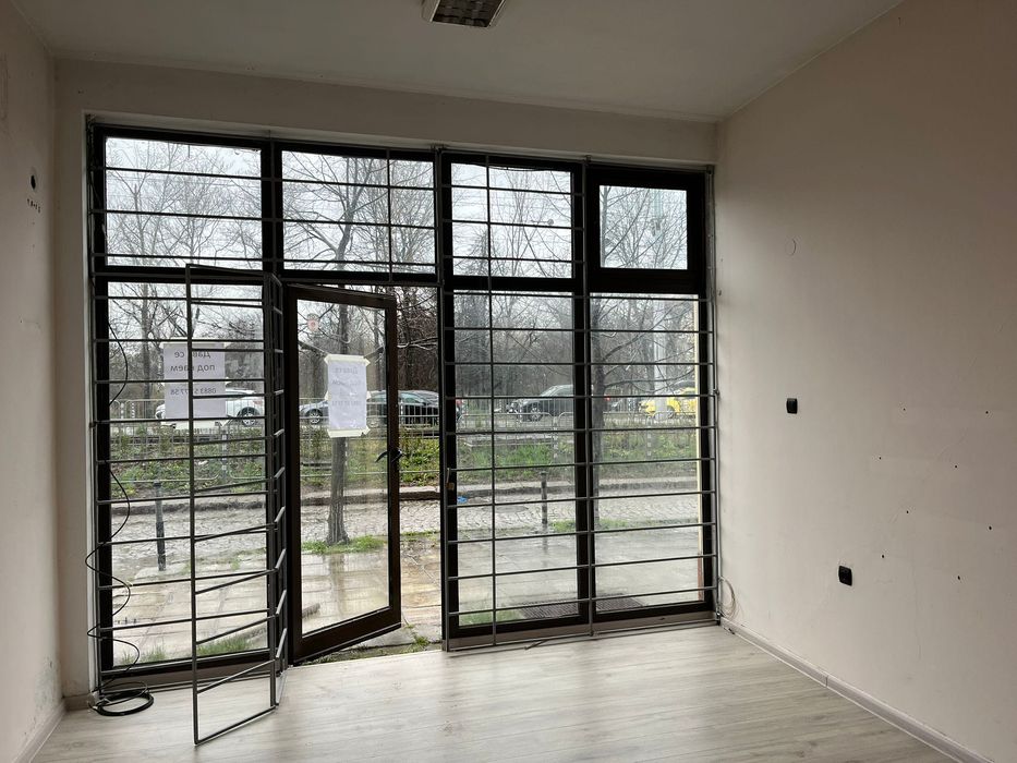 Дава под наем магазин 20 кв.м