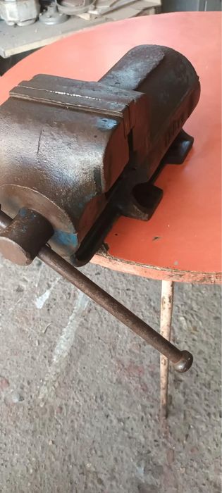 Menghina de 120mm. românească nefolosită.
