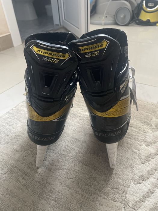 Коньки хоккейные