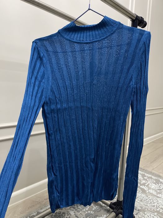 Вещи, кофточки и юбка