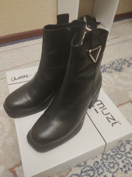 Продам обувь 38р. новая