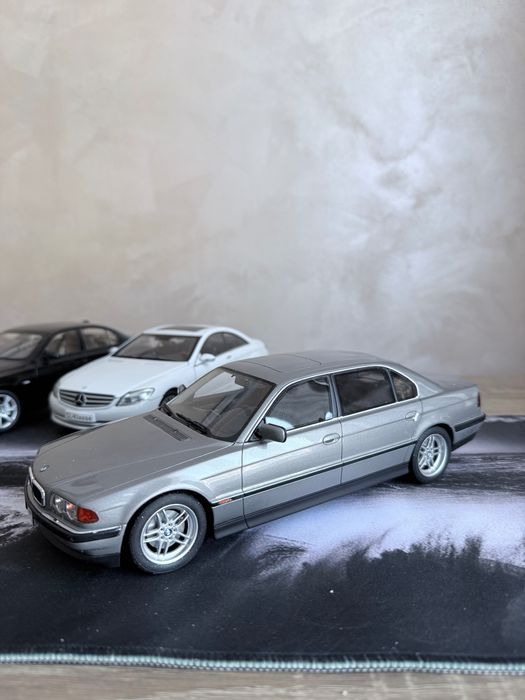 Колекционерски модел BMW E38 750il 1/18 OttoMobile