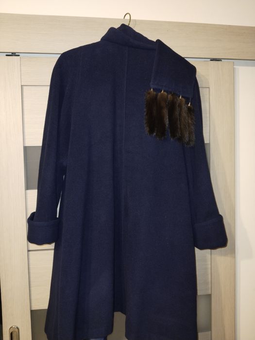 Пальто расклешенное трапеция