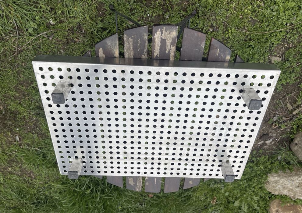 Vând set de 3 tăvi din inox