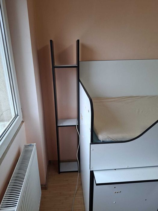 Pat multifuncțional 200x90 cm cu birou, spații de depozitare, saltea și topper incluse + Dulap haine cu 2 usi