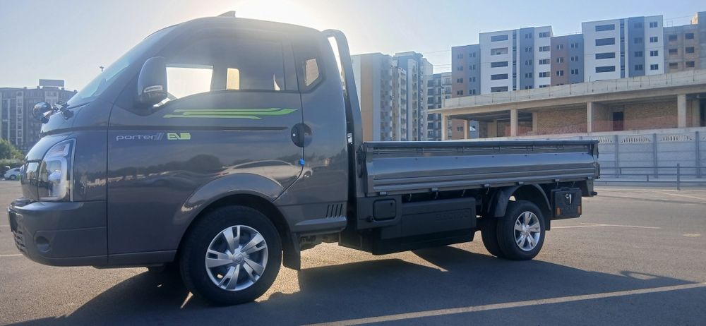 narxi 25000$ Hyundai