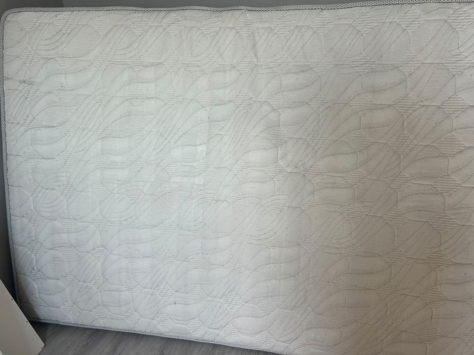Кровать IKEA 140см
