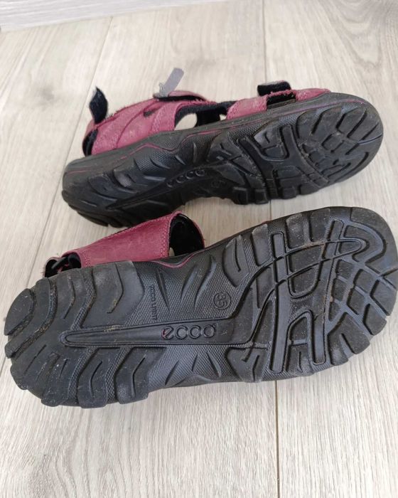 Унисекс сандали. P35