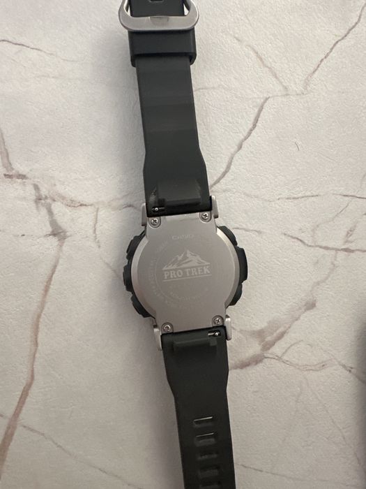 продам часы оригинал из Японии ProTrek