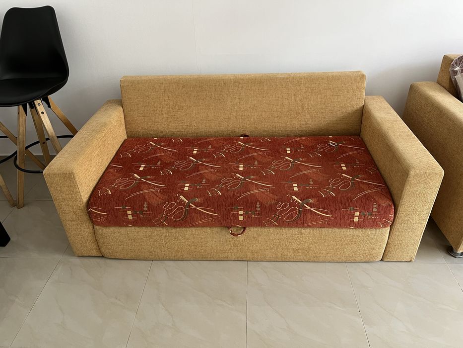 Разтегателен диван и фотьойл