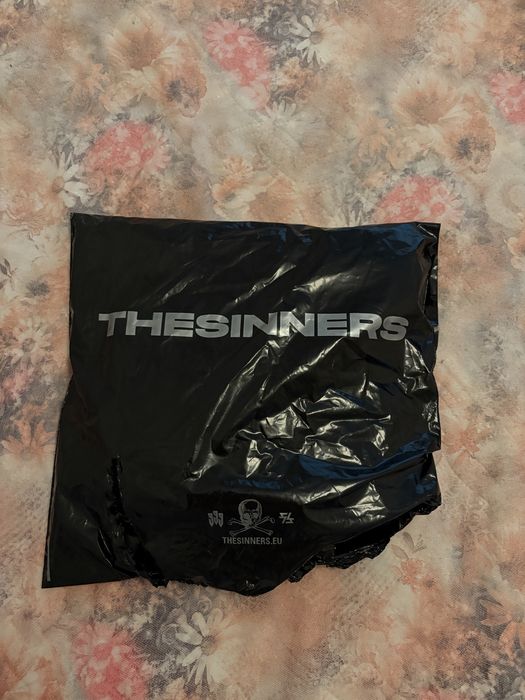 SINNERS тениска от новата колекция L НОВА