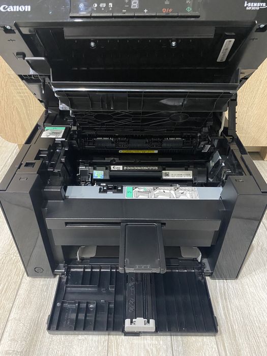 МФУ Canon MF3010