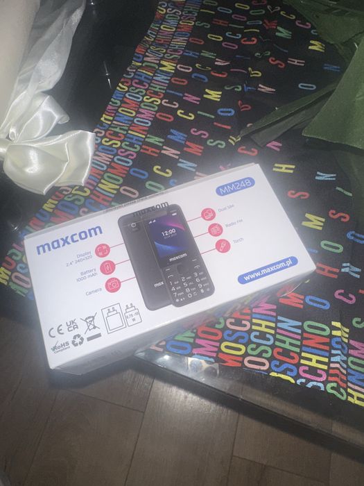 telefon cu butoane nou sigilat