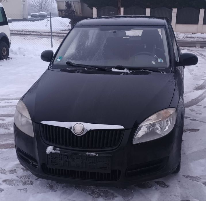 Dezmembrez Skoda Fabia 1.2 benzina CHF 2010