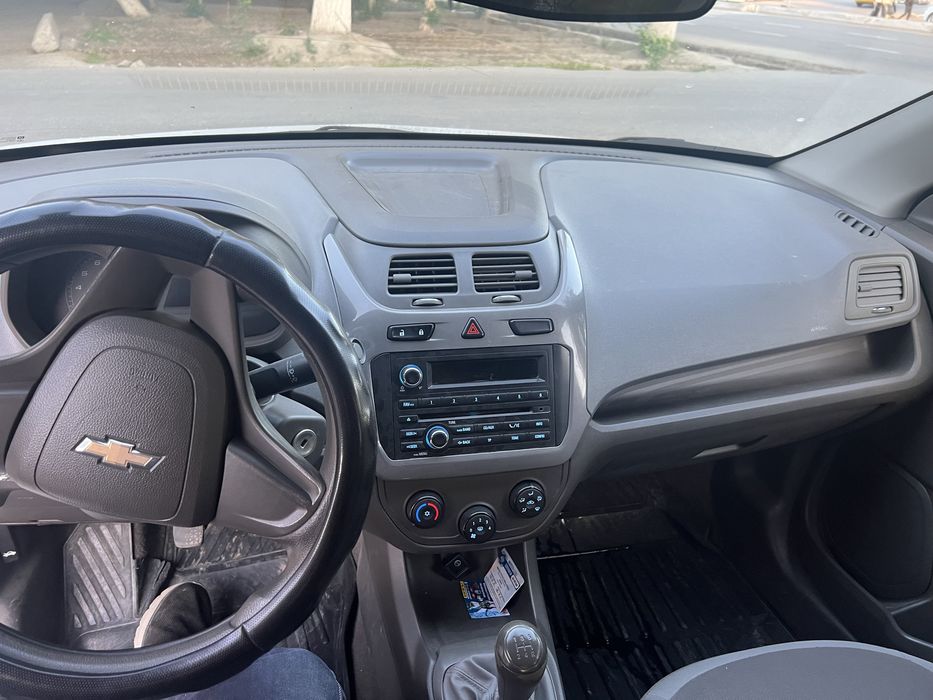 Chevrolet Cobalt 2016 — 3