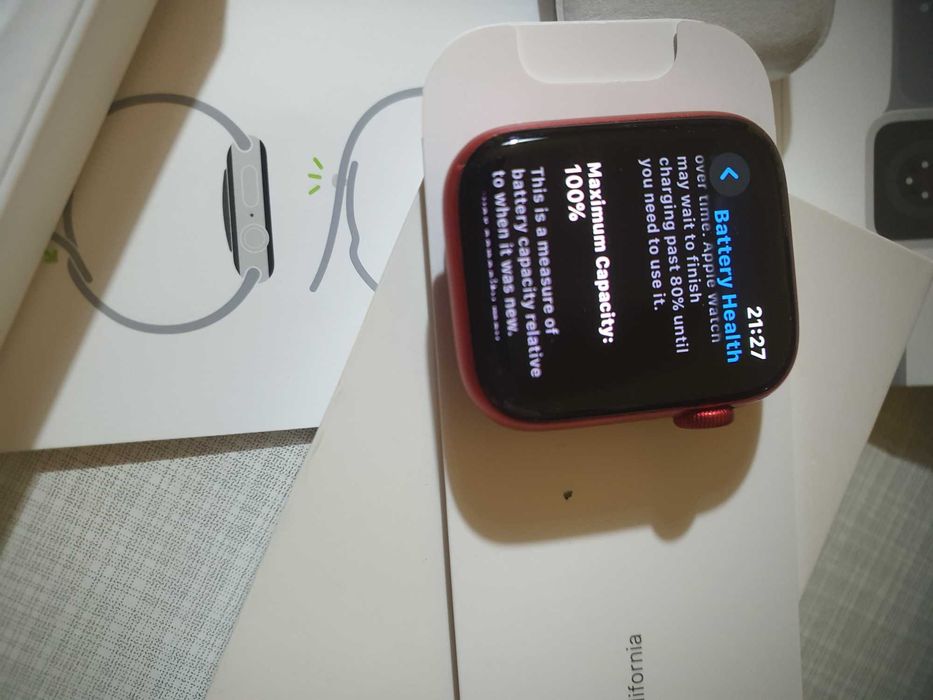 Apple Watch Series 6 GPS + Cellular, 44mm RED