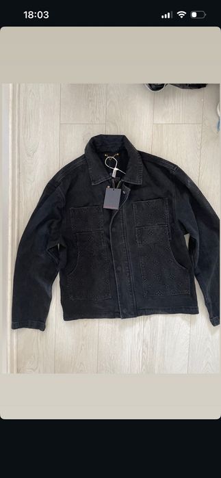 Compleu de calitate nou LV