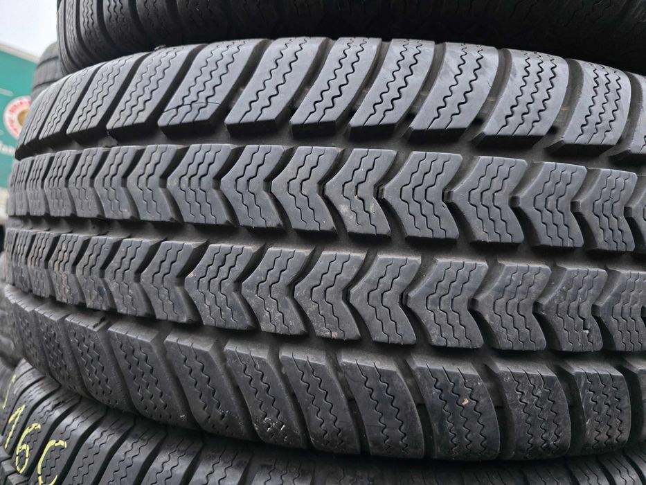 4бр Зимни гуми за бус 215 65 16 С - Semperit