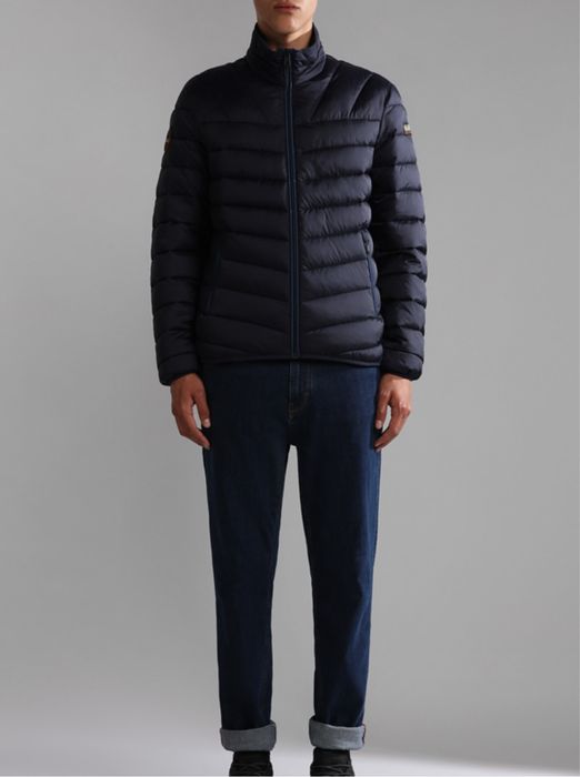 Продавам ново зимно яке NAPAPIJRI Размер L