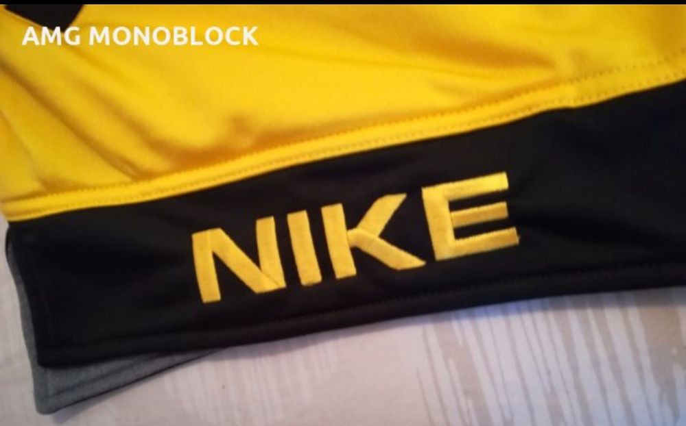 Оригинално горнище на Nike