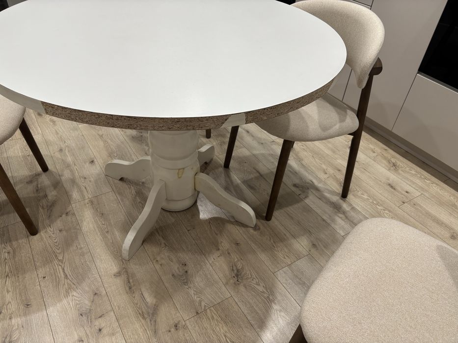 Продам круглый стол!