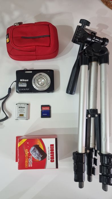 Nikon coolpix S2900   20.1 megapixeli+ accesorii  ,scule mecanismele compacte