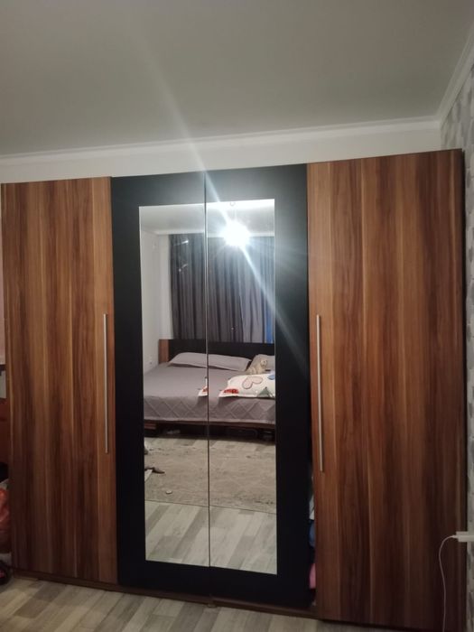 Продам спальный гарнитур