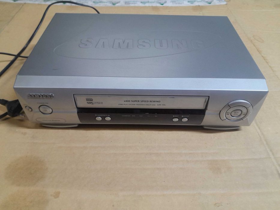 продам два видеомагнитофона б/у