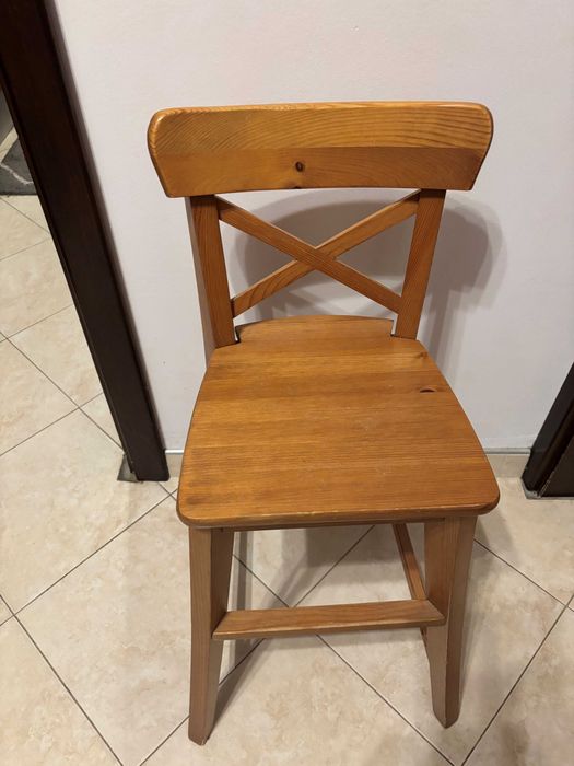 Продавам детски стол за хранене модел Ingolf на ИКЕА