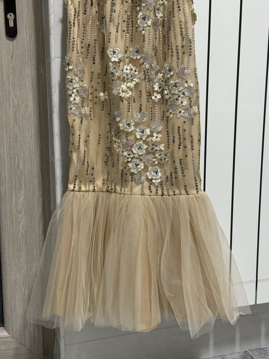 Rochie eleganta aurie