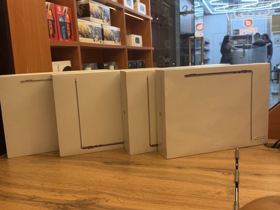 Macbook Air  2023года M2 8/512Gb новый