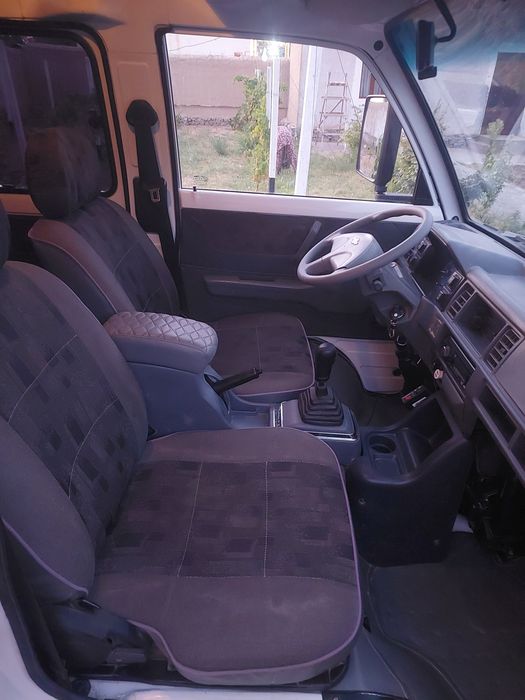 Дамас сотилади 2013 йил