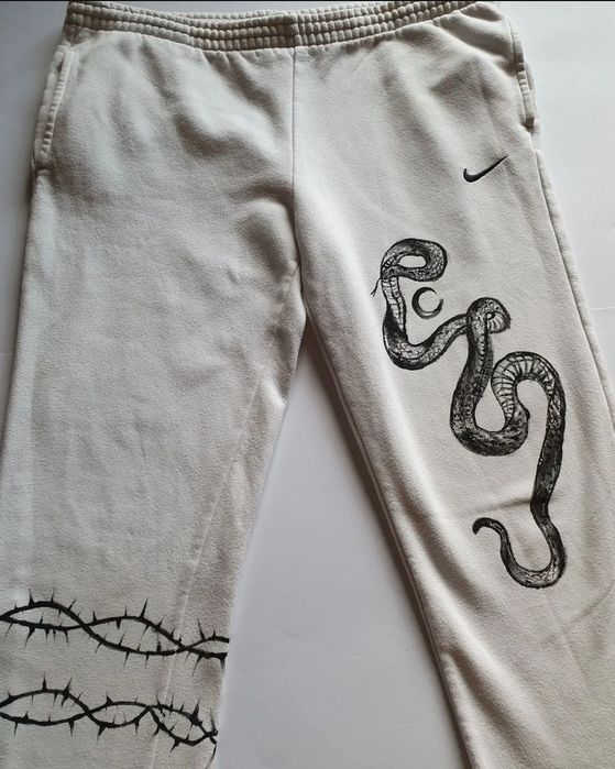 Haine custom pictate manual (unicat)