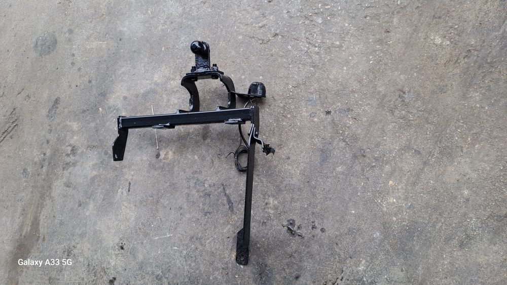 Продавам оригинален теглич за Peugeot 106 /Пежо 106