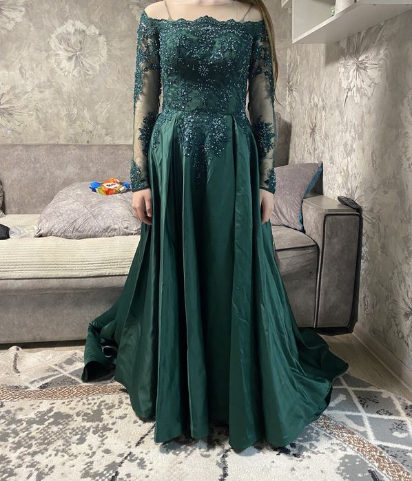 Продам платье срочно