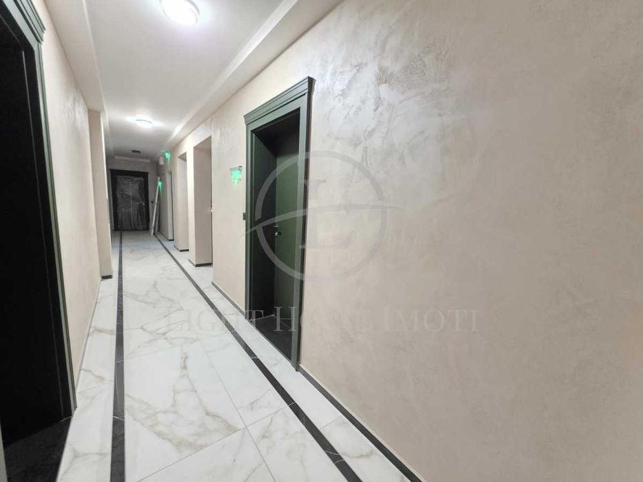 Продава се Тристаен апартамент в Пловдив, Каменица 2 - 113 кв.м за 1921 €/кв.м - Снимка #18