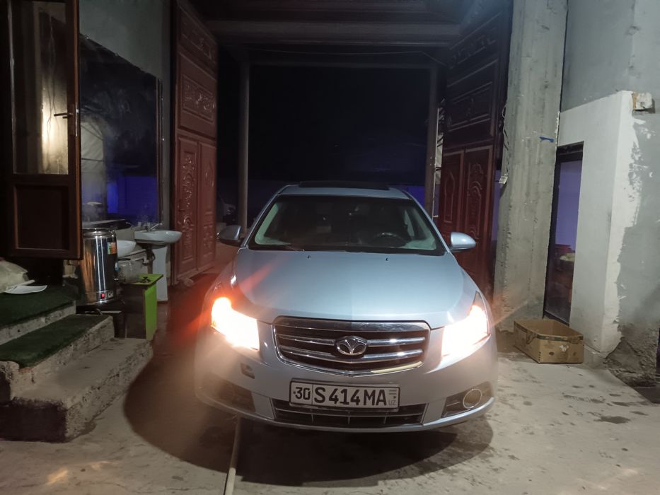 2009 yil ishlab chiqarilgan bir kishi mingan, old farasi almashtirilga