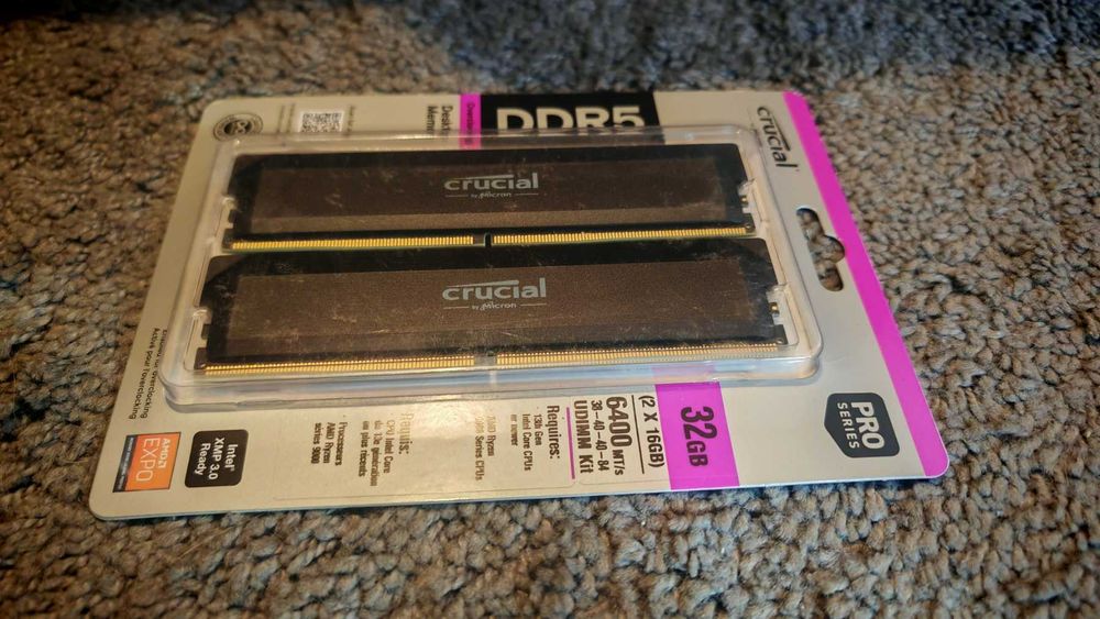 Нова ! Рам памет 32GB (2x16GB) DDR5 6400 MT/s Crucial Pro OC