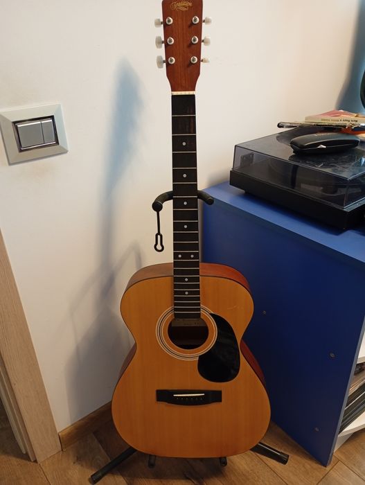 Chitară acustică Tradition + toc