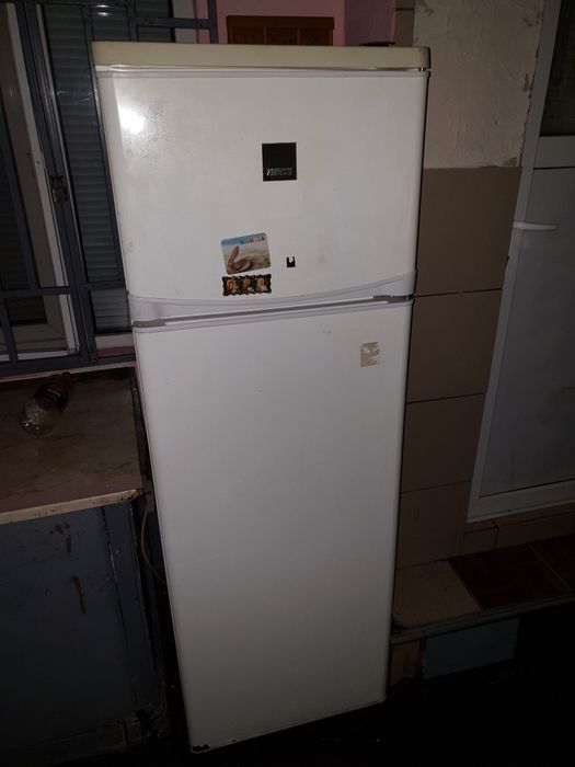 Frigider Zanussi CT235 – 235L, Congelator, 140 cm, Perfect Funcțional