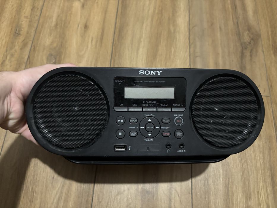 Radio/Cd Player sony zs-rs60bt  in stare perfecta de functionare