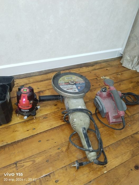 Болгарка,рубанка,уровень