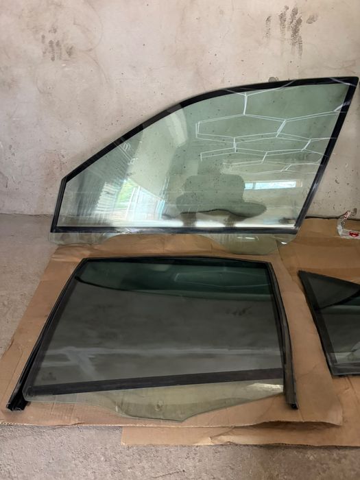 Продам двойной стеклопакет на BMW E39