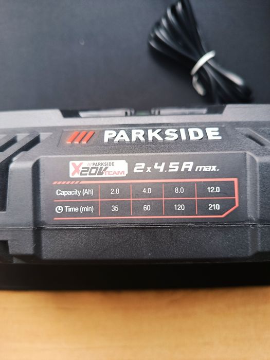 Зарядно Parkside 4.5A.  Двойно