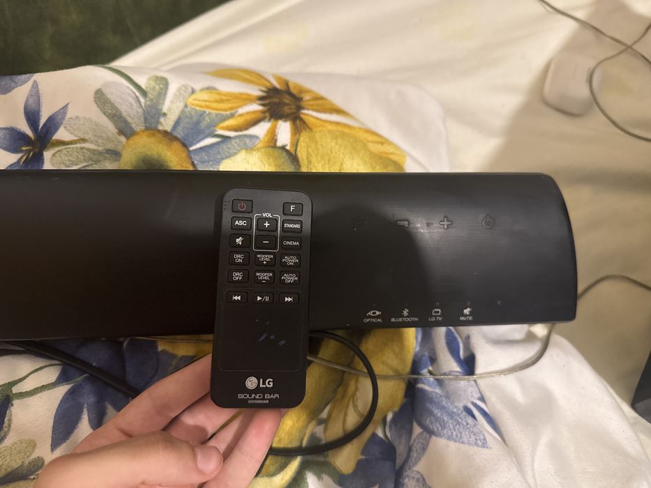 Soundbar Cu Subwoofer LG cu Telecomanda Functionabil