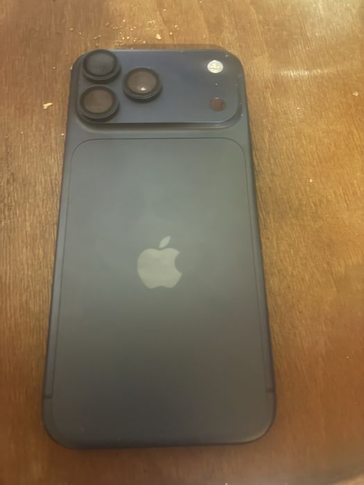 Apple 17 pro max 2t