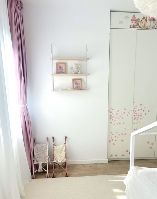 Casă cu 5 camere, curte, terasa, cu view spectaculos