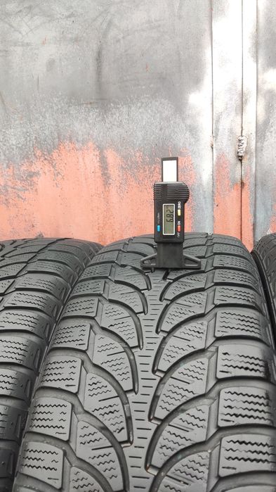 4бр.зимни гуми 215/65/16 Bridgestone Blizzak 
dot21
6.8mm
Добро състоя